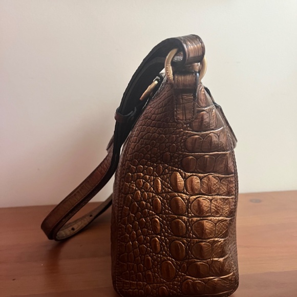 Vintage Brown Leather Brahmin Handbag with Crossbody - Picture 2 of 4